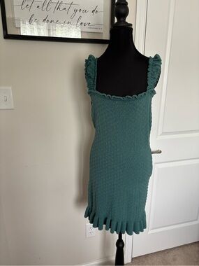 Ruffled Square-Neck Mini Dress in Emerald green